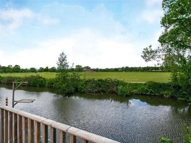 House for sale in Brook Street, Bourne Vale
