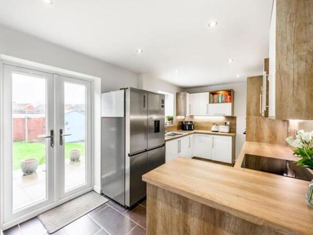House for sale in Landywood, Great Chatwell