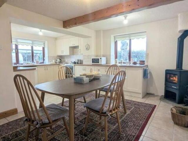 House for sale in Burtonwood and Westbrook, Warrington
