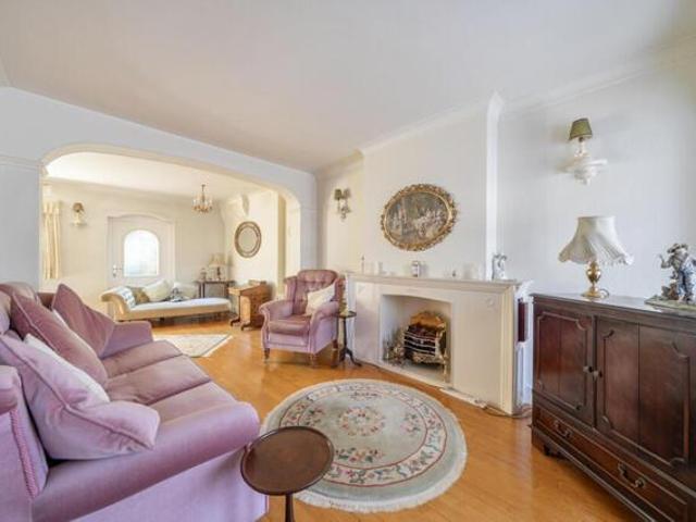 House for sale in Holywell Estate, North Watford