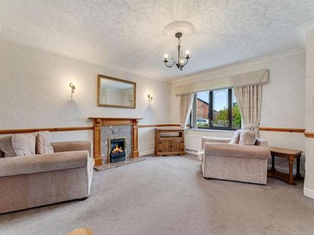 House for sale in Lunts Heath, Widnes