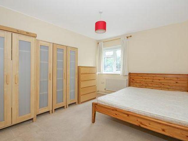 House for sale in London Borough of Merton, Raynes Park
