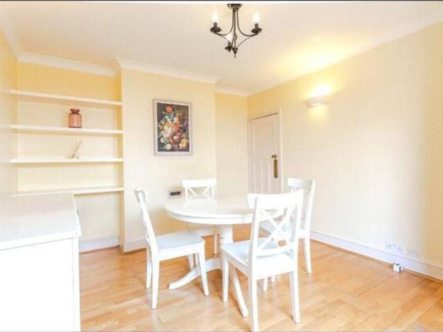 House for sale in Windsor, Clewer Green