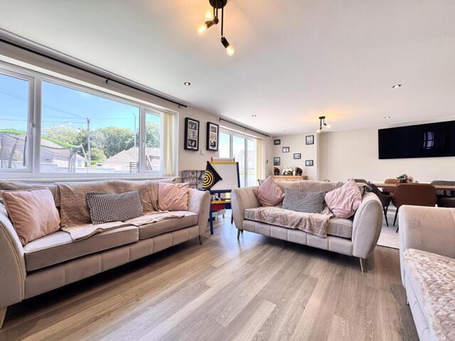 House for sale in Llwydcoed