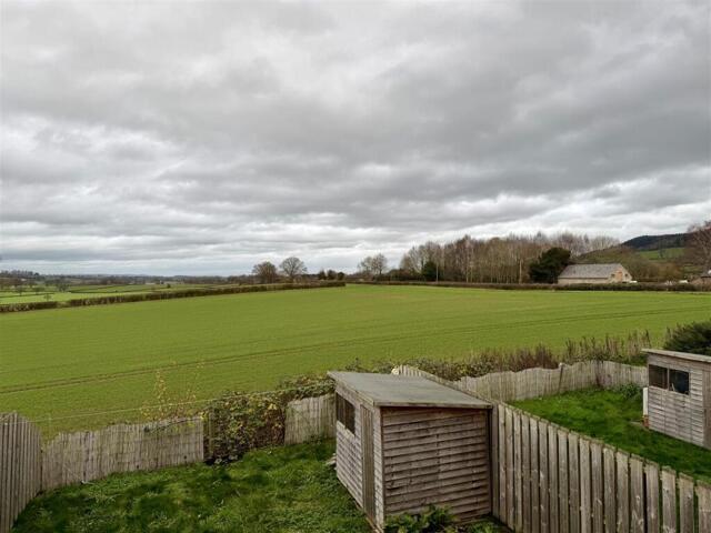 House for sale in Calver Hill