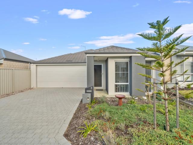 House for rent in Golden Bay, Western Australia