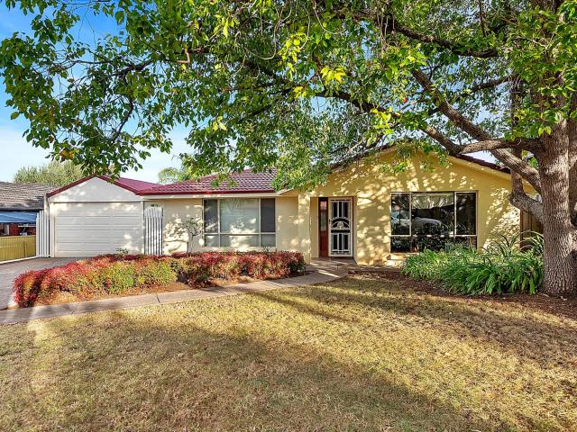 House for rent in Modbury Heights, Adelaide