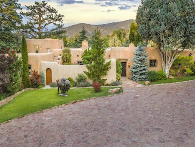 House for sale in Santa Fe, New Mexico