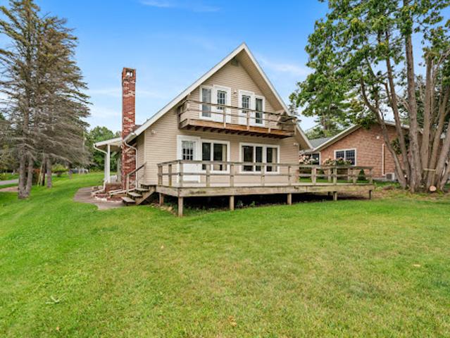 House for sale in Indian River, Tuscarora Township