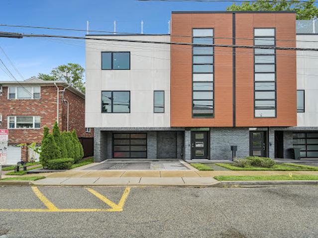 House for sale in Cliffside Park, New Jersey