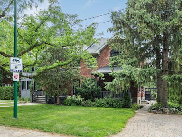 House for sale in Mount Royal