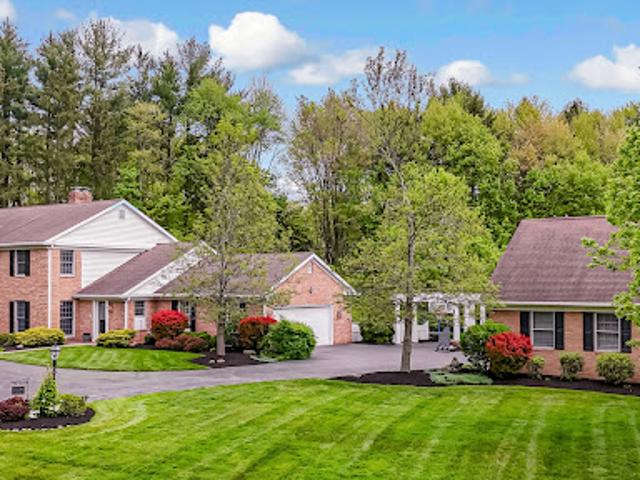 House for sale in Akron, Ohio