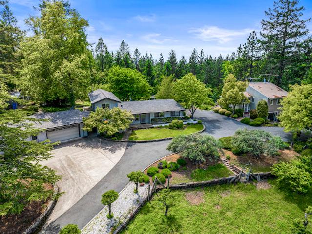 House for sale in Angwin, California