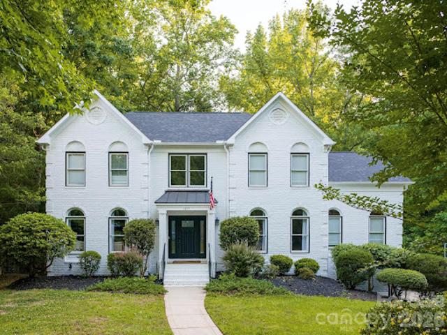 House for sale in Mecklenburg, North Carolina