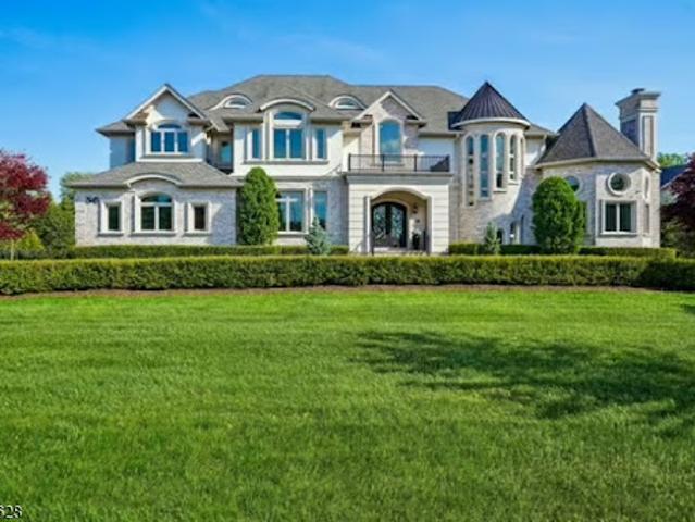 House for sale in Livingston, New Jersey