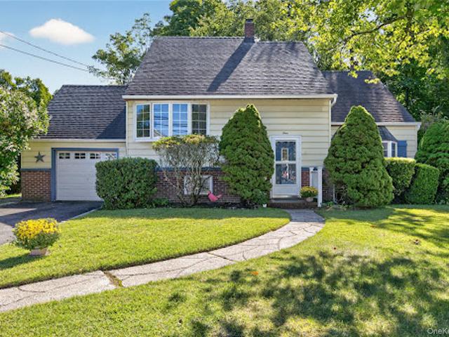 House for sale in Huntington, New York
