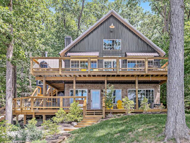 House for sale in Bloomingdale, Indiana
