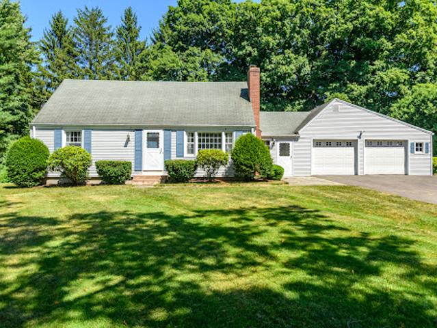 House for sale in Glastonbury, Connecticut