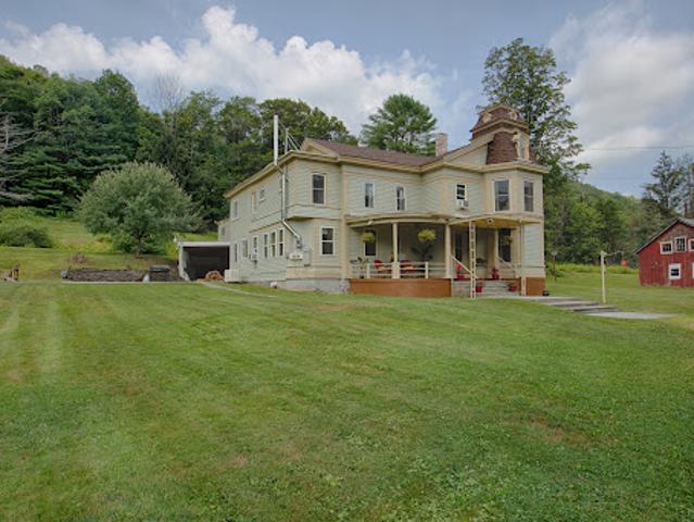 House for sale in Hancock