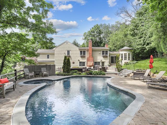 House for sale in New York