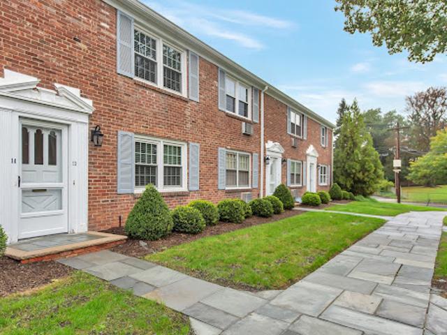 House for sale in Summit, New Jersey