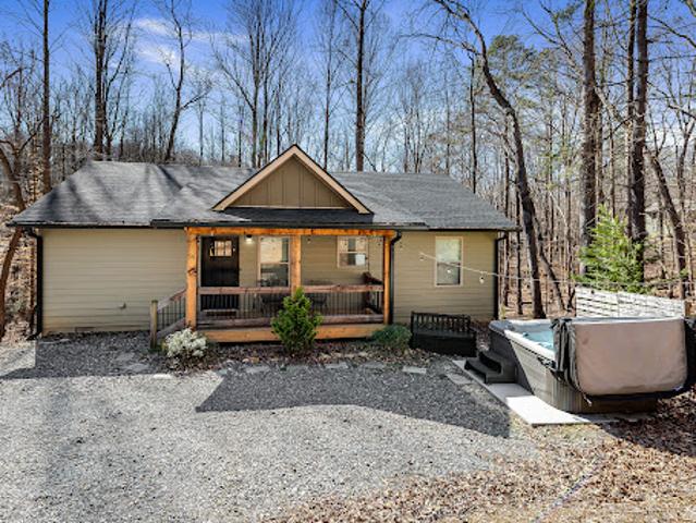 House for sale in Ellijay