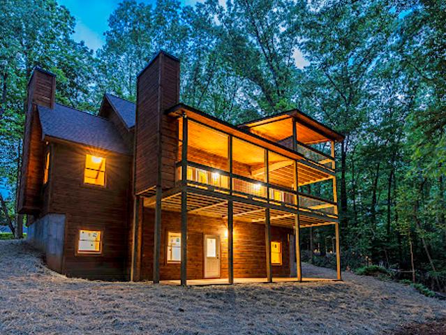 House for sale in Blue Ridge