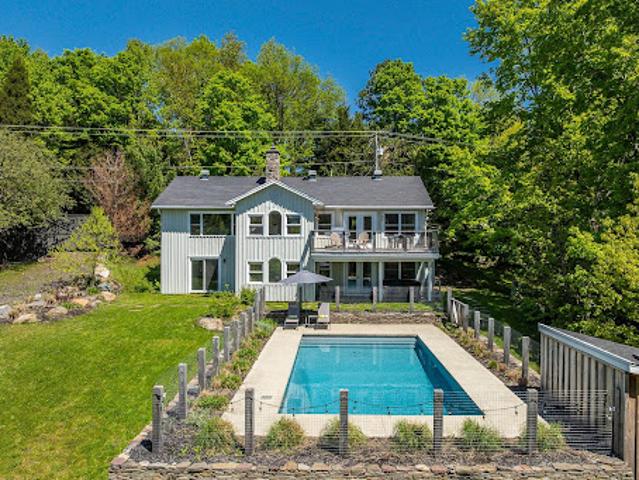 House for sale in West Bolton, Quebec