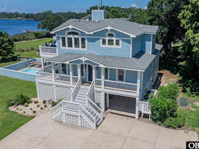House for sale in Kitty Hawk, North Carolina