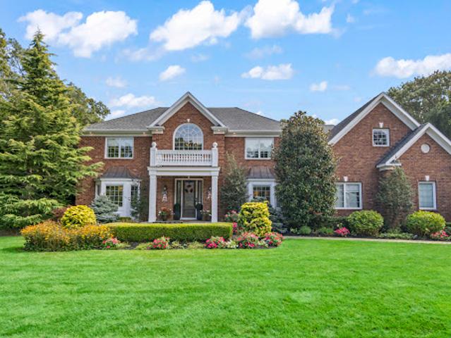 House for sale in Smithtown, New York