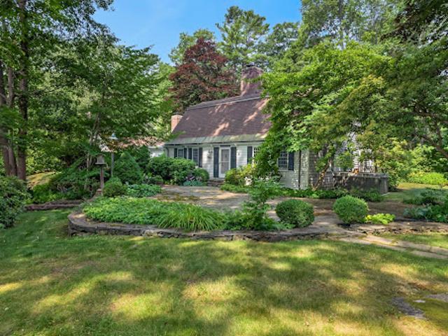 House for sale in Cape Elizabeth, Maine