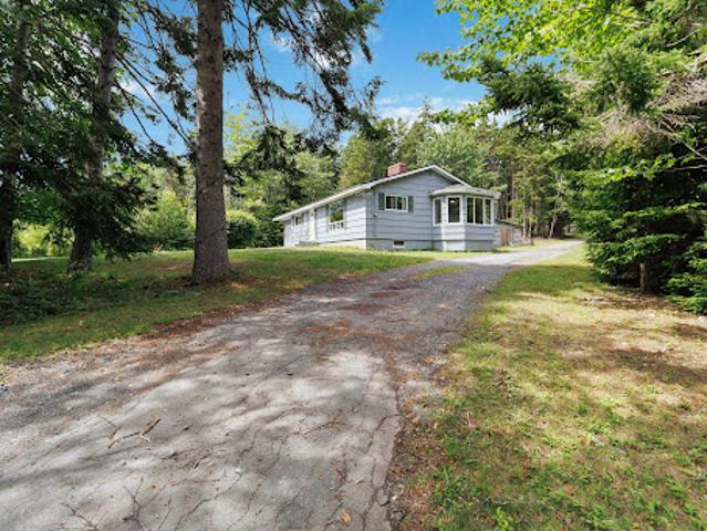 House for sale in Riverport, Nova Scotia