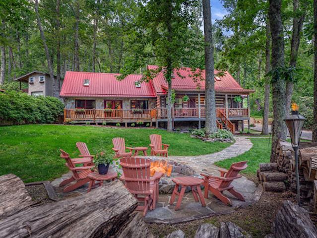 House for sale in Avery, North Carolina