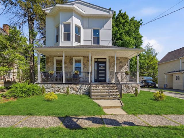 House for sale in Cresskill, New Jersey