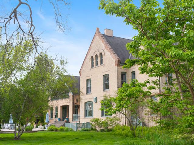 House for sale in Highland Park, Illinois