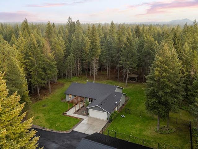 House for sale in Spirit Lake