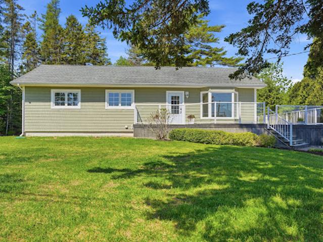 House for sale in Chester Basin, Nova Scotia