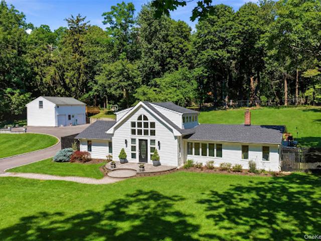 House for sale in Huntington, New York