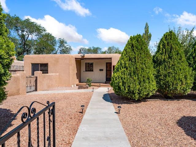 House for sale in Santa Fe, Santa Fe County