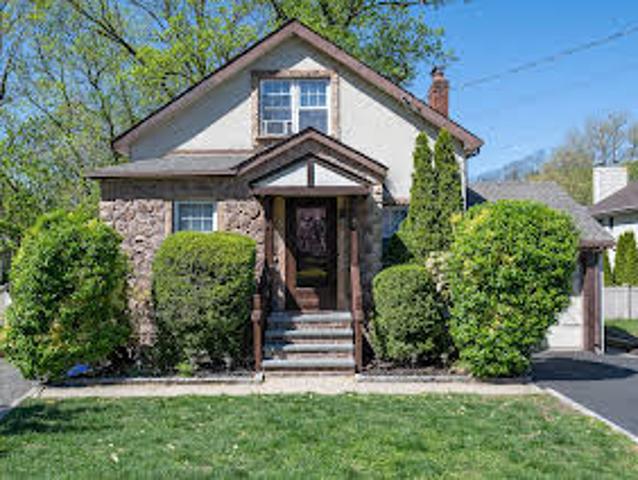 House for rent in Glenwood Landing