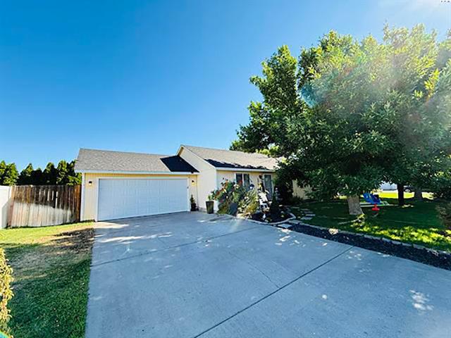 House for sale in West Richland, Washington