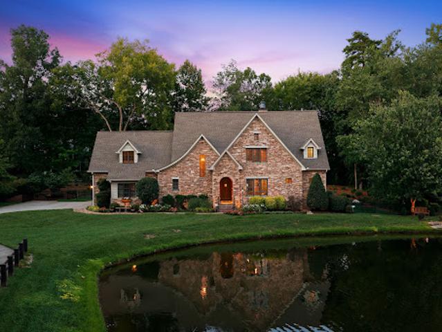House for sale in Mecklenburg, North Carolina