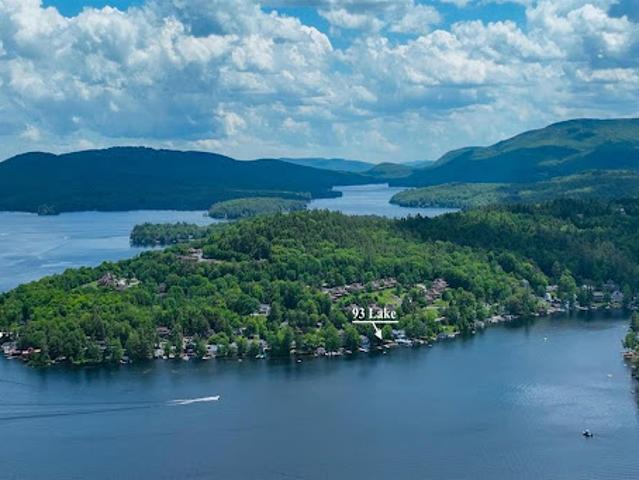 House for sale in Sunapee House for sale in Sunapee
