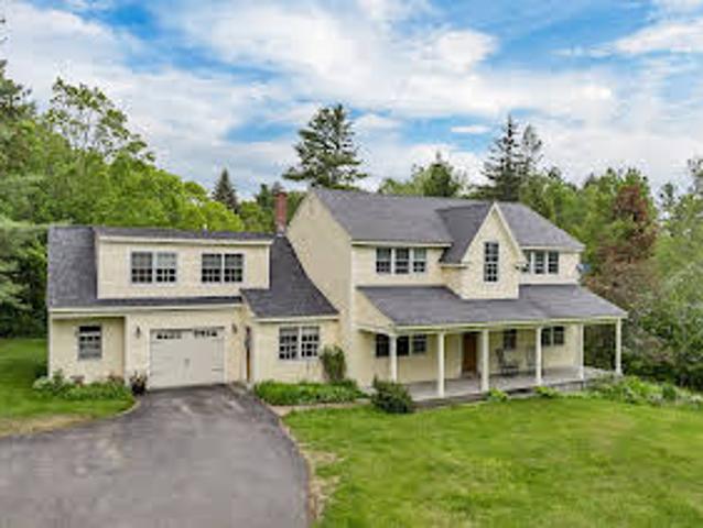 House for sale in New London