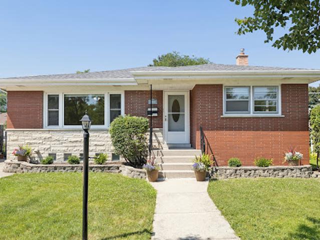 House for sale in Illinois