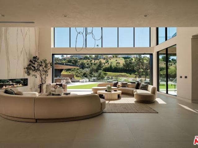 House for sale in Tarzana Neighborhood Council District, Canoga Park