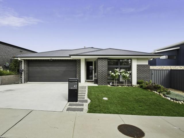 House for rent in Environa, Queanbeyan