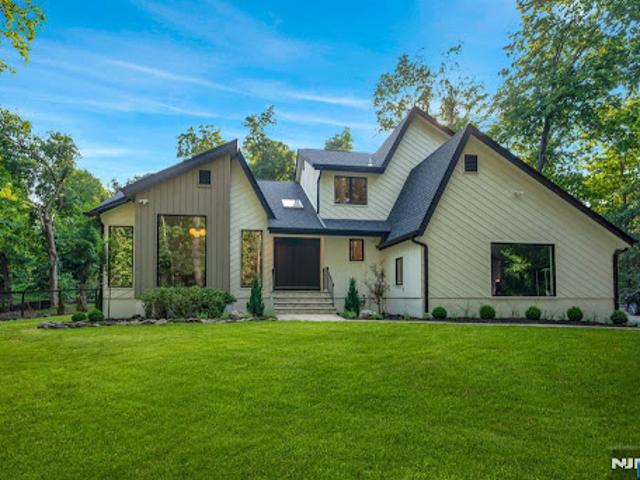 House for sale in Haworth, New Jersey