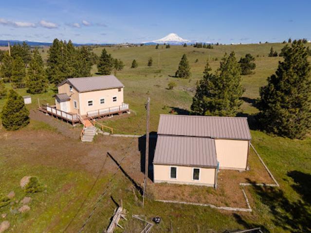 House for sale in Lyle, Washington