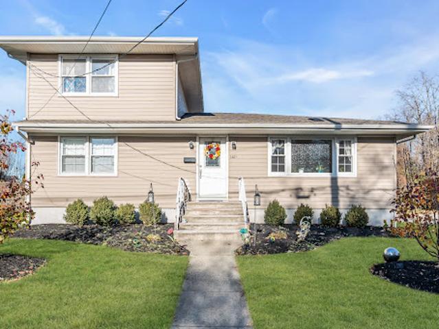 House for sale in Monmouth, New Jersey
